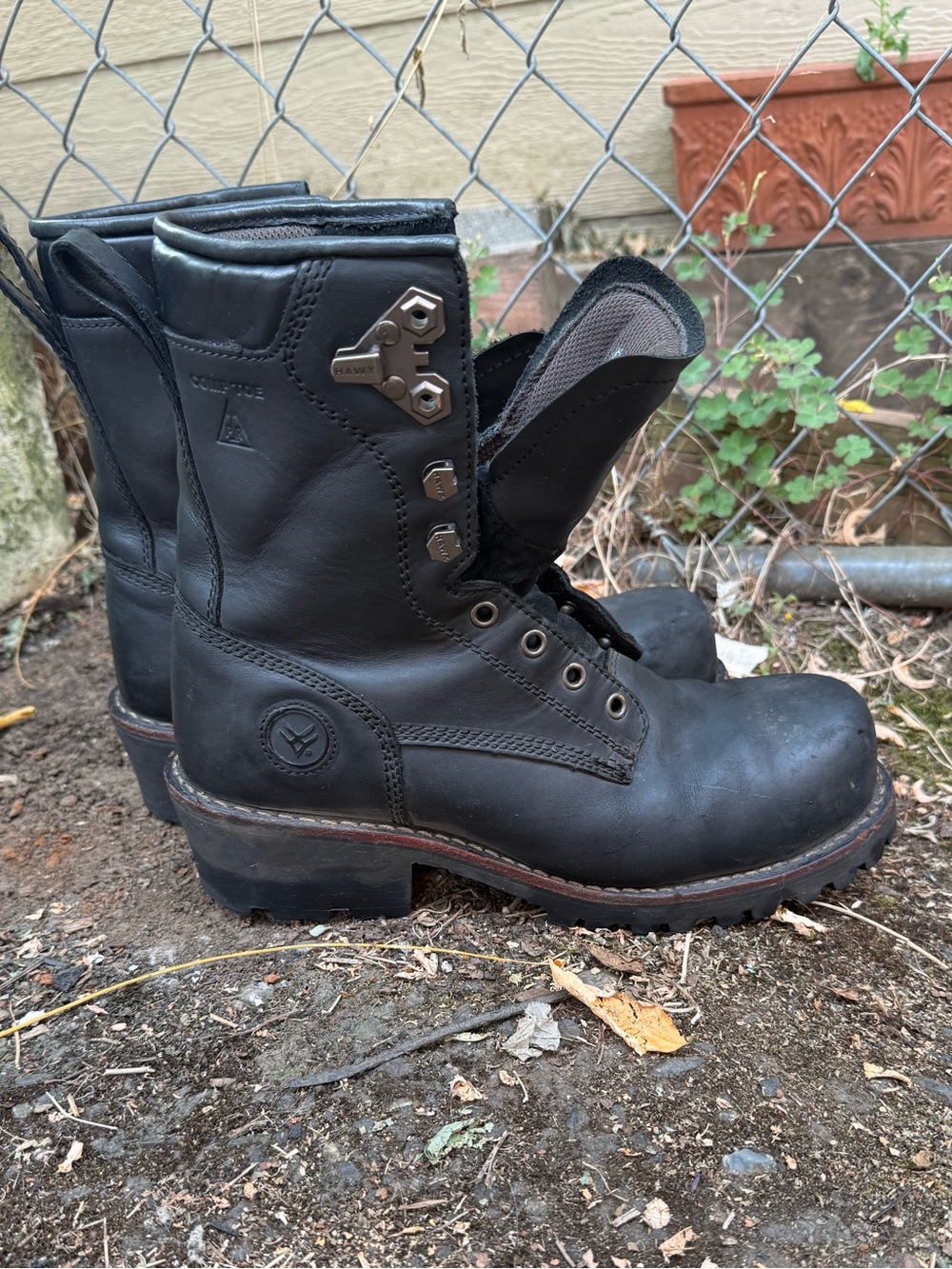 $140 HAWX Men's 8 inch Logger Composite Safety Toe Work Boots 9.5 D